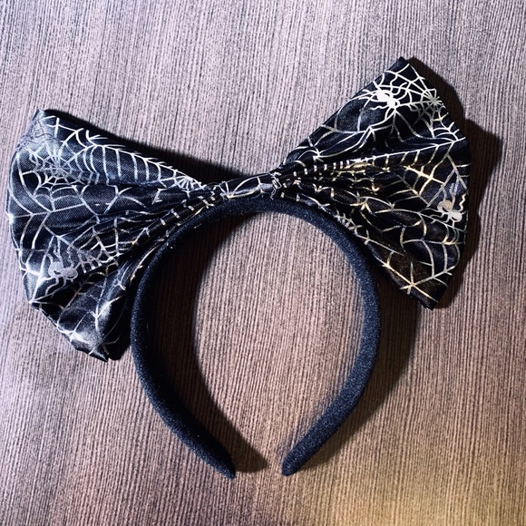 Halloween Accessory Baby Headband Halloween Baby Bow Big Baby Bow Infant Headband Purple Spider Bow Halloween Bow